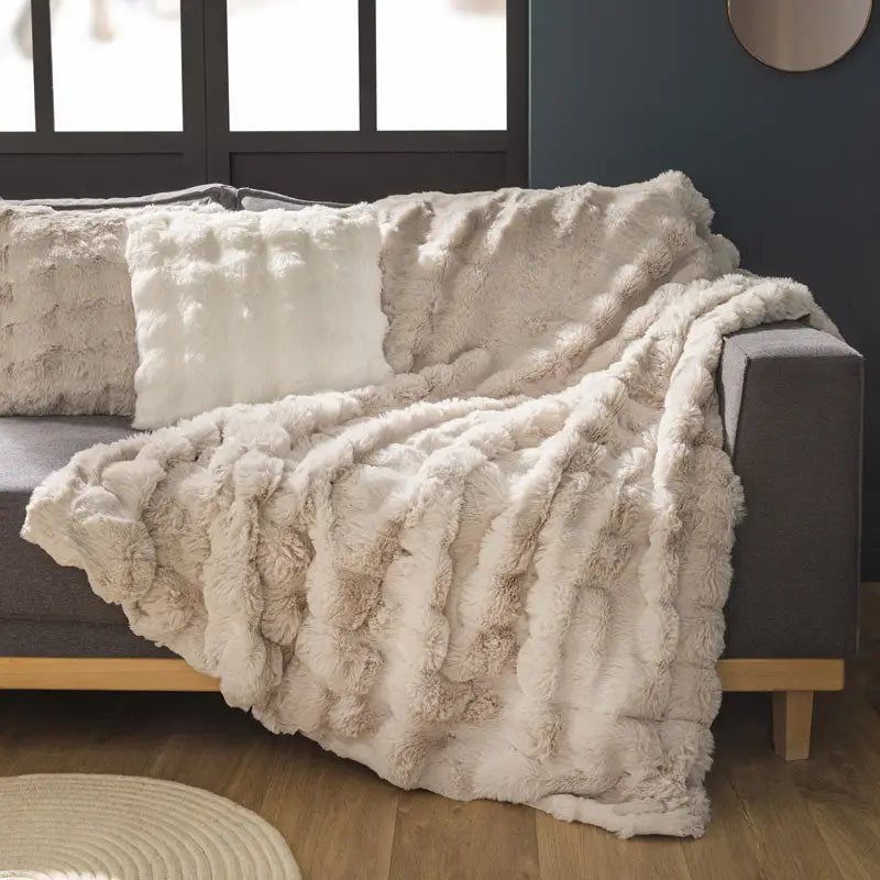 Comment nettoyer un plaid en polaire ?