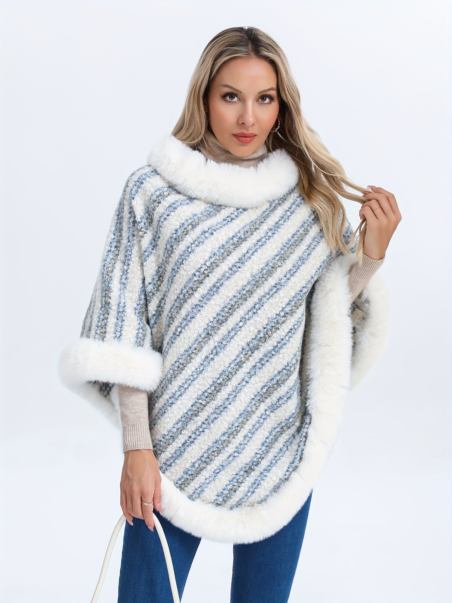 Joli poncho femme
