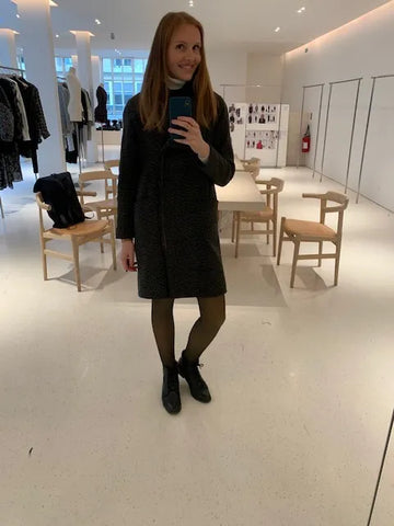 collant polaire transparent avec une robe pull