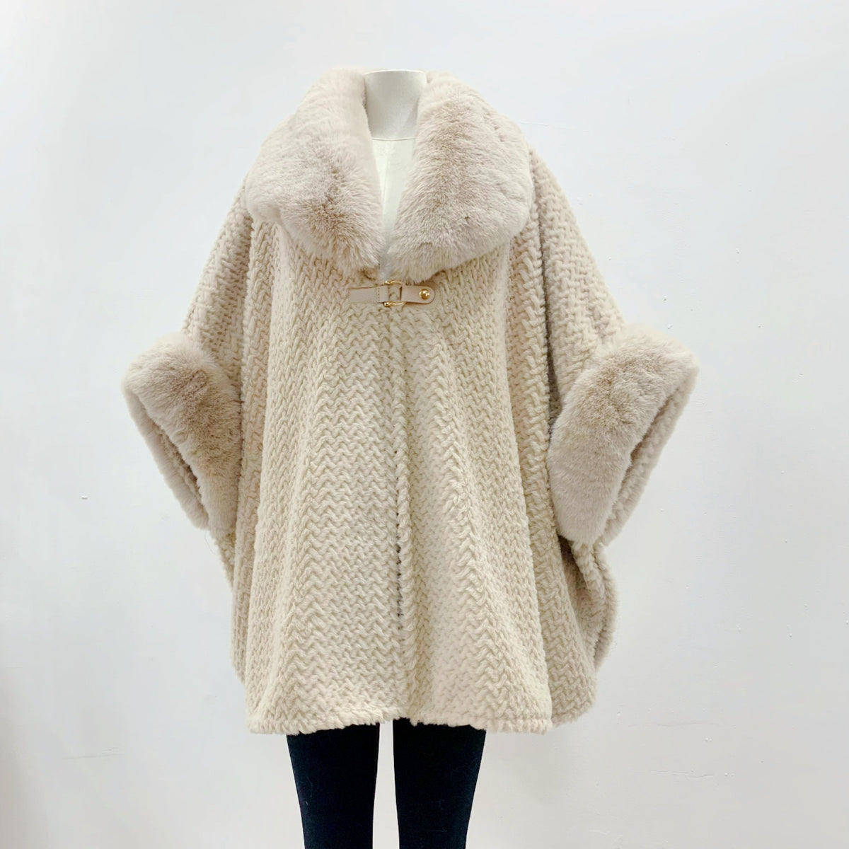 Poncho femme hiver noir