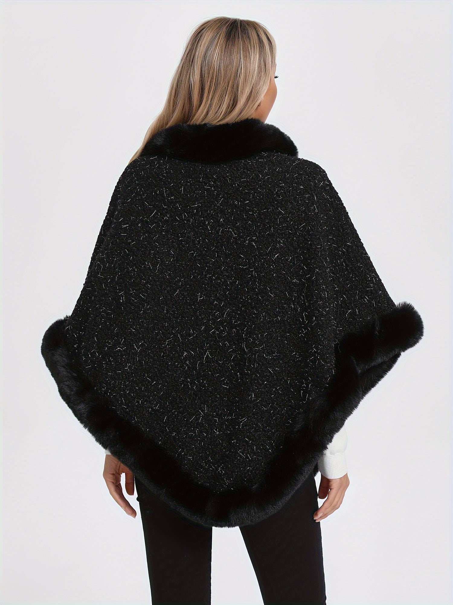 Poncho femme noir chic